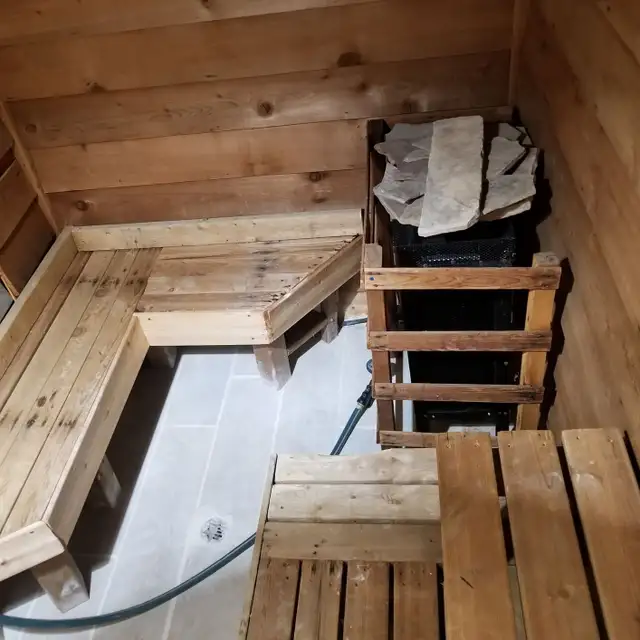 ONE MONTH - RENT FREE! FULLY FURNISHED, 55' SMART TV, JACUZZI - Photo 9