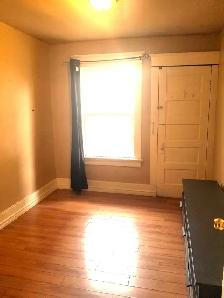 (DOWNTOWN) Furnished ROOMown Deck @a 2-Bedroom Apartment!