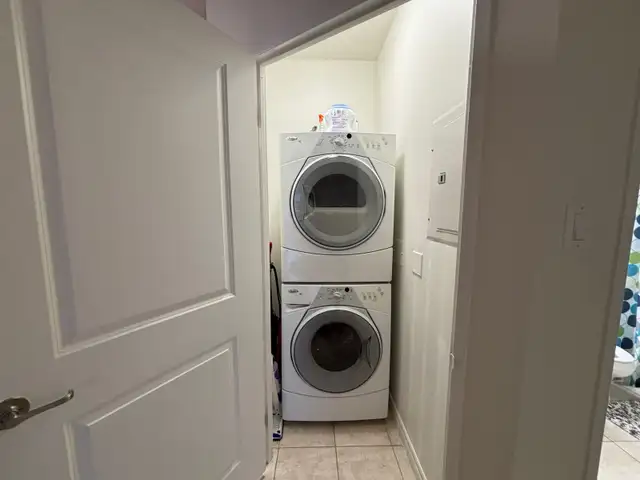 1 Bedroom 1 Bathroom - Apartment - Photo 3