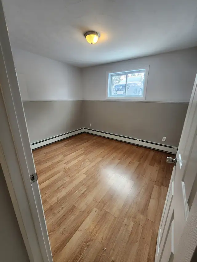 Apartment Available Immediately - 3 Bedroom Hanmer - Photo 10