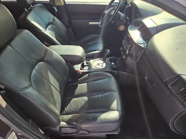 Mitsubishi enduar 2011 car for sale, engine 3.8 mileage 243 000 - Photo 5