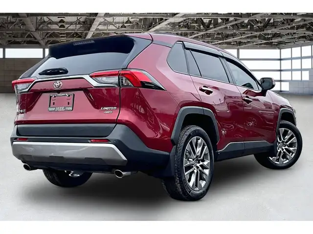 2023 Toyota RAV4 Limited | Vented Leather | Sunroof |SafetyTec | - Photo 2