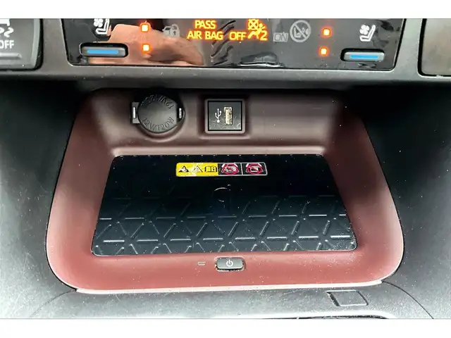 2023 Toyota RAV4 Limited | Vented Leather | Sunroof |SafetyTec | - Photo 24