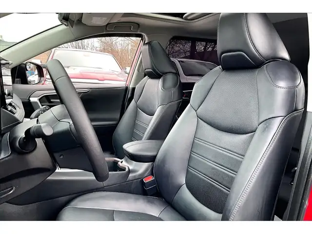 2023 Toyota RAV4 Limited | Vented Leather | Sunroof |SafetyTec | - Photo 25