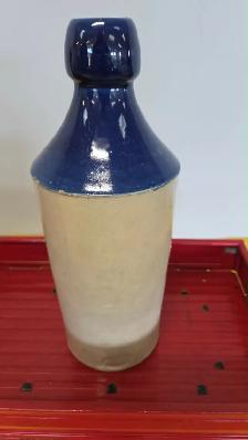 DOLAN GINGER BEER STONE BOTTLE 1908 - Photo 2