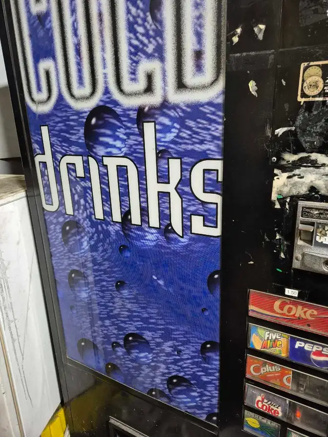 Free pop machine - Fully operational