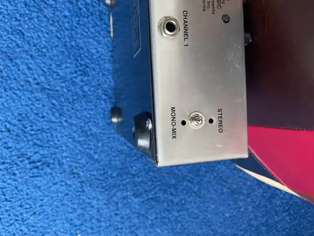 Leslie preamp pedal - Photo 4