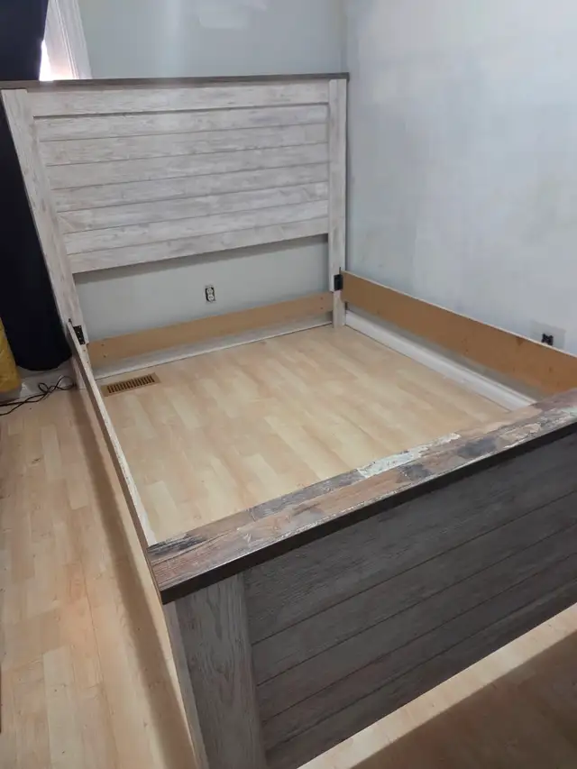 Ashley Bedroom set - Photo 2