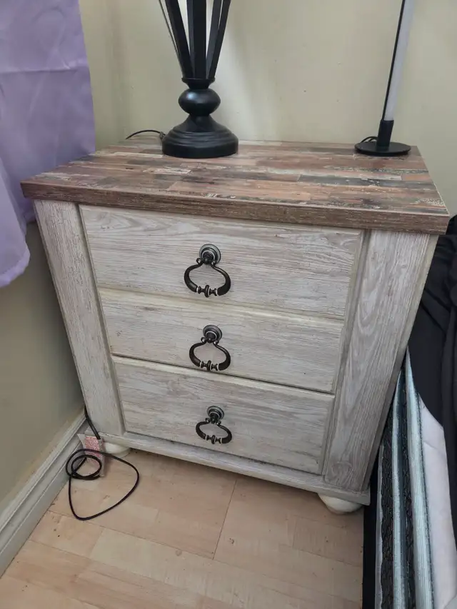 Ashley Bedroom set - Photo 3