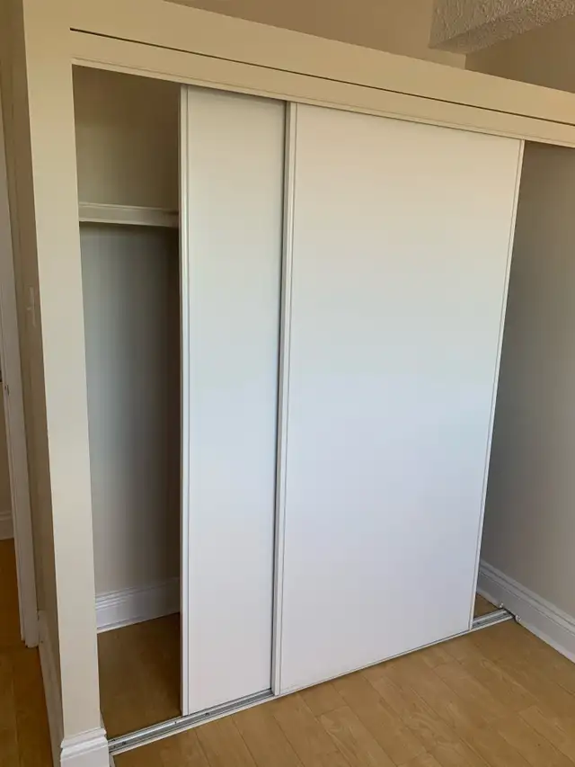 Beautiful, bright 1 bedroom suite for April 1st! - Photo 4