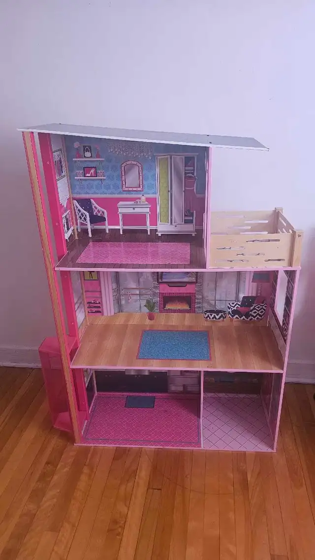 Barbie House