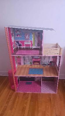 Barbie House