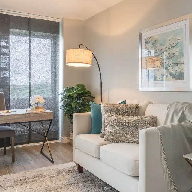 LARGE 2 BEDROOM SOUTHEND HALIFAX - Photo 2