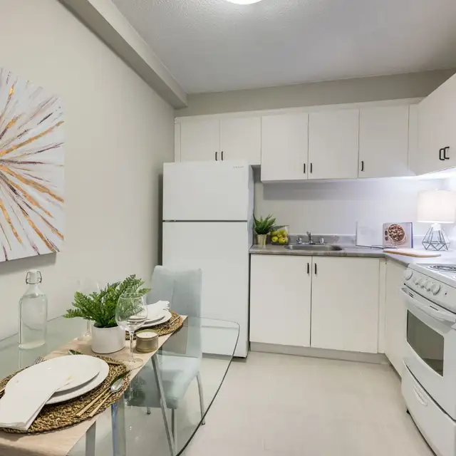 LARGE 2 BEDROOM SOUTHEND HALIFAX - Photo 7