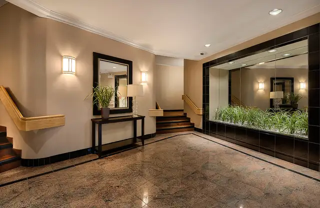 LARGE 2 BEDROOM SOUTHEND HALIFAX - Photo 9