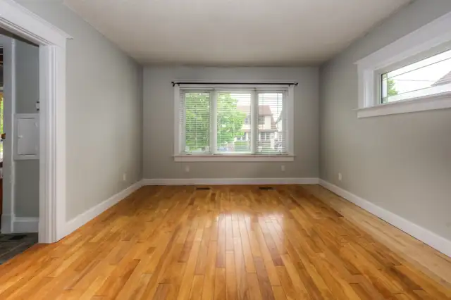 Large 2 Bedroom Apartment for Rent - Photo 3