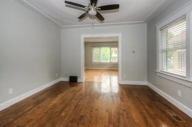 Large 2 Bedroom Apartment for Rent - Photo 7