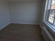 82 SIMCOE ST SOUTH - Photo 2