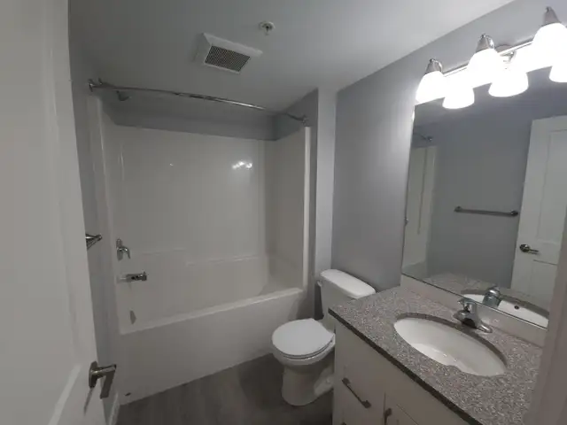 2 Bed Apartment Located on the Beach Front! - Photo 7