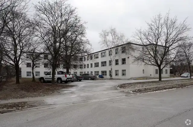 1 bedroom in a 3 bedroom apartment