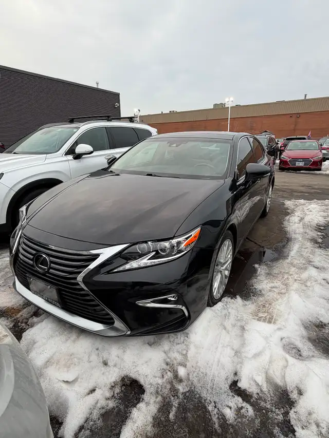 2017 Lexus ES 350 4 door Sedan