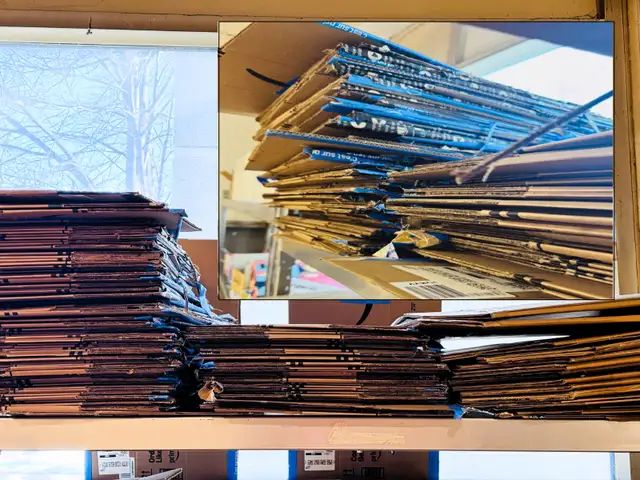 EXCELLENT CONDITION BOXES FOR ONLY $1/BOX PLUS TAX - Photo 3