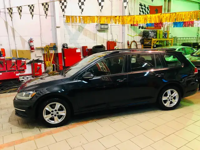 GARANTIE 1 AN/ 2018 VOLKS GOLF SPORTWAGON 1.8 TSI/UN VRAIS BIJOU - Photo 3