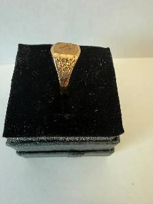 10K Gold Children's Signet Ring~Size 3 - Photo 2