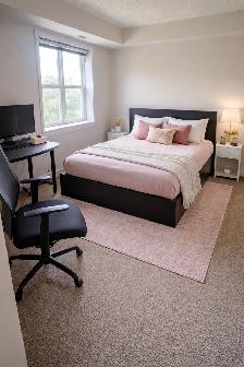 Private ensuite in the heart of Waterloo!