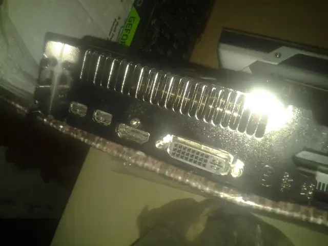 AMD Radeon HD 7870 2GB GDDR5 Video Graphics Card GPU   200  gpu - Photo 2