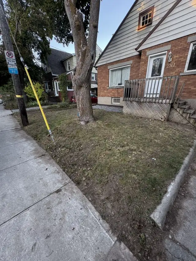 4-5 bedroom house at 281 Collingwood Kingston ON - Photo 3