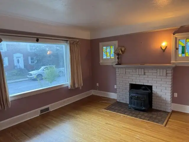4-5 bedroom house at 281 Collingwood Kingston ON - Photo 11