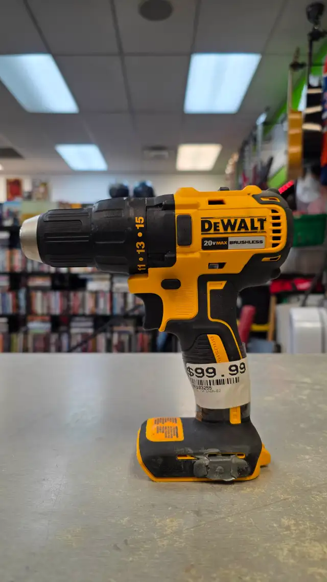 DEWALT 20v Brushless Compact 1/2-inch Drill Driver - DCD777