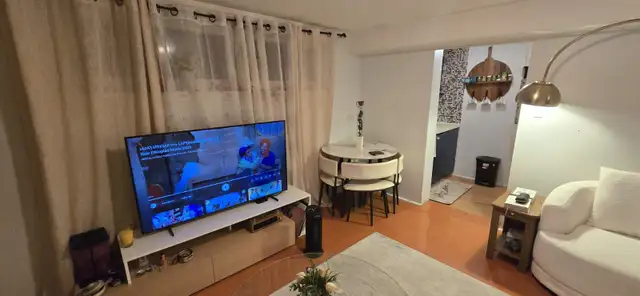 One bedroom basement apartment - Photo 2