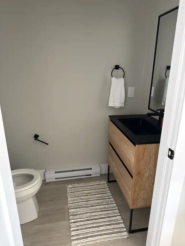 Room for rent - Photo 3