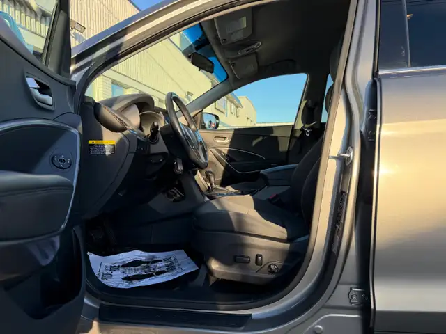 2017 Hyundai Santa Fe Sport| Clean Carfax | Low Mileage | - Photo 11
