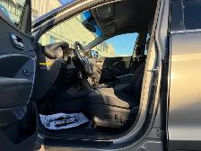 2017 Hyundai Santa Fe Sport| Clean Carfax | Low Mileage | - Photo 11