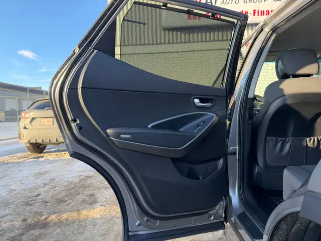 2017 Hyundai Santa Fe Sport| Clean Carfax | Low Mileage | - Photo 16