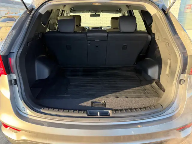 2017 Hyundai Santa Fe Sport| Clean Carfax | Low Mileage | - Photo 22