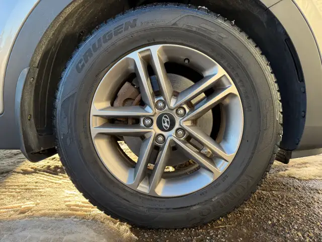 2017 Hyundai Santa Fe Sport| Clean Carfax | Low Mileage | - Photo 25