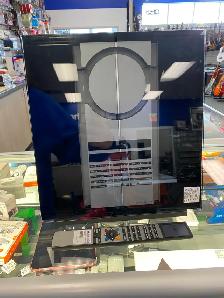Bang & Olufsen Beosound 3000 CD Player   Remote @ Cashopolis!!