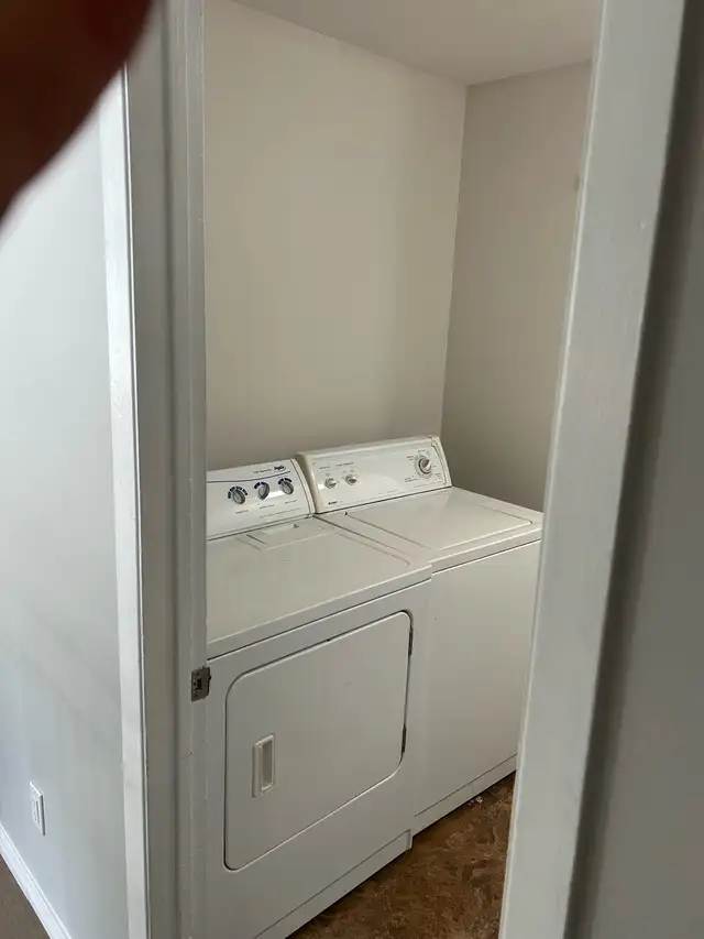 Orléans Apartment/Upper Bungalow For Rent - Photo 5