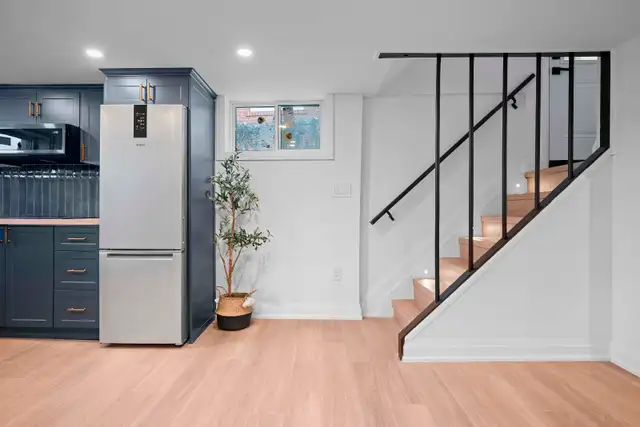 FOR RENT- LEGAL BASEMENT APARTMENT IN ETOBICOKE - Photo 2