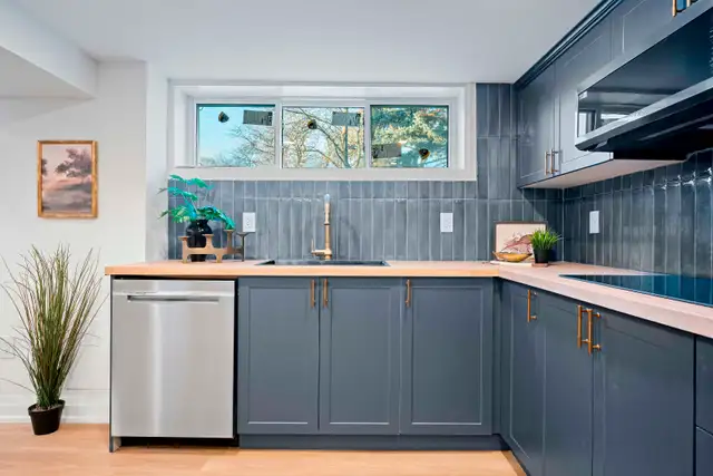 FOR RENT- LEGAL BASEMENT APARTMENT IN ETOBICOKE - Photo 4