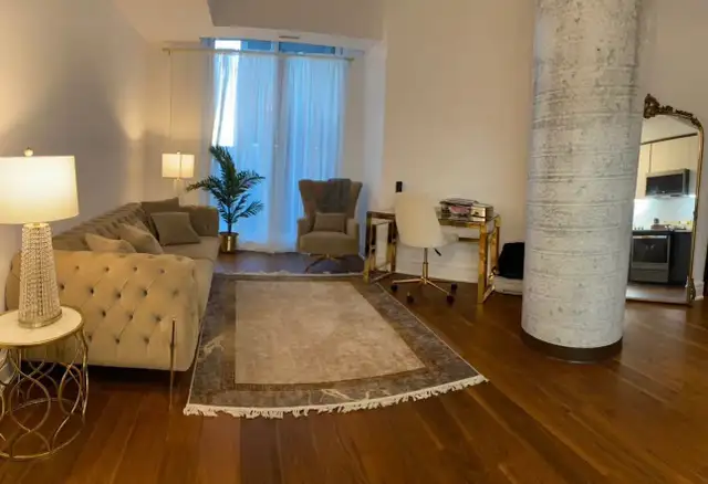 1 Bed   Den Apartment – Lease Takeover – 1 Month FREE - Photo 2