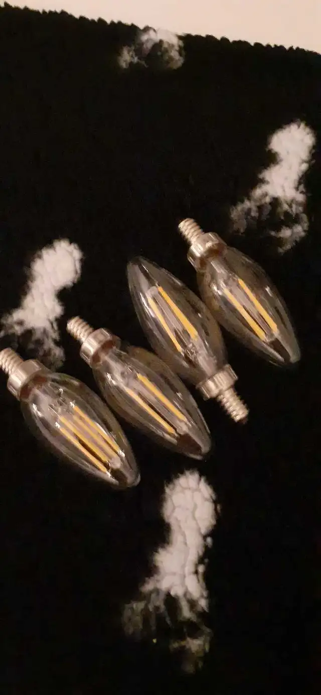 Pretty Chandelier Lights - Photo 8