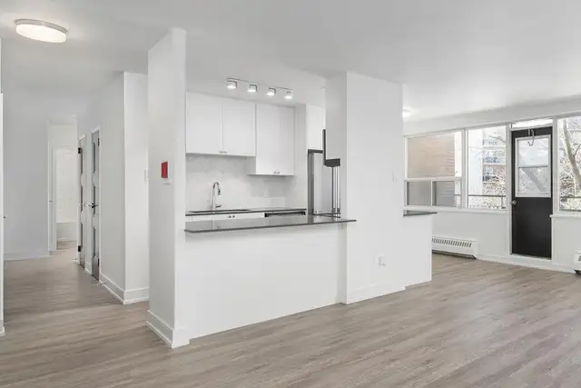 2 Bedroom Apartment for Rent - 351 The West Mall & 25 Eva Rd - Photo 14