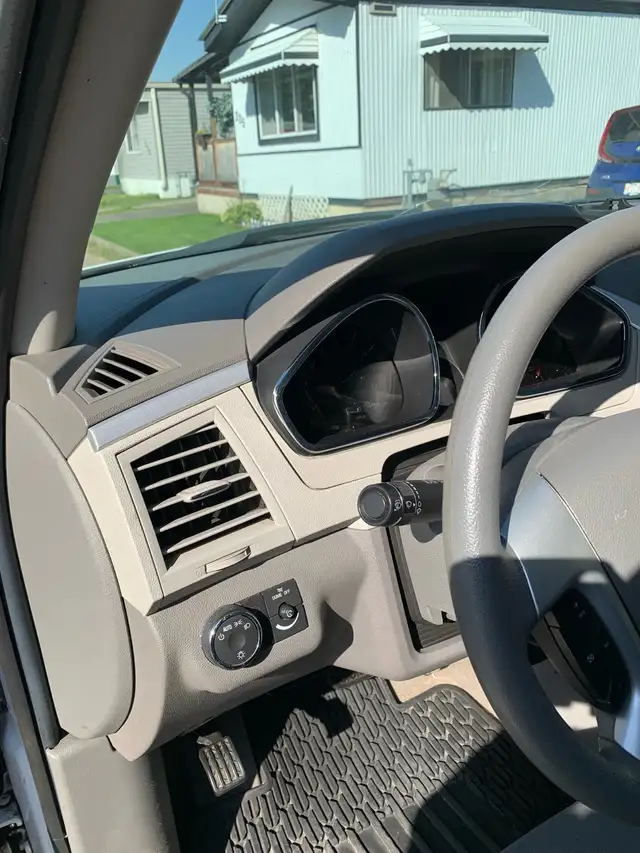 2010 Chevrolet Traverse - Photo 4