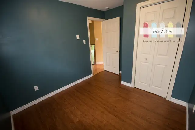 733A Empire Avenue - Spacious Two Bedroom , Two Car Parking - Photo 6