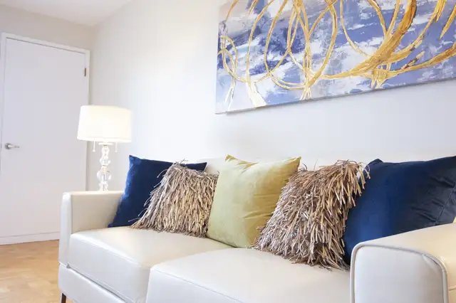 1310 Archibald Street - Spacious Two-Bedroom Suite Apartment for - Photo 3